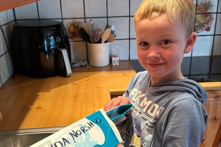 Vant i Returkartonglotteriet dagen etter egen bursdag