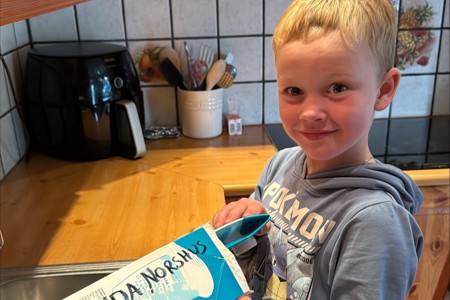 Vant i Returkartonglotteriet dagen etter egen bursdag